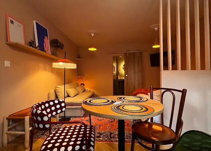 La Voisine Apartment
